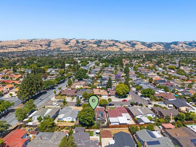 2544 Glenrio Dr, House other with 4 bedrooms, 4 bathrooms and 1 parking in San Jose CA | Image 48