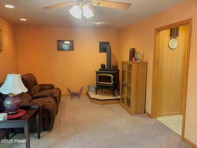 20-family room | Image 22