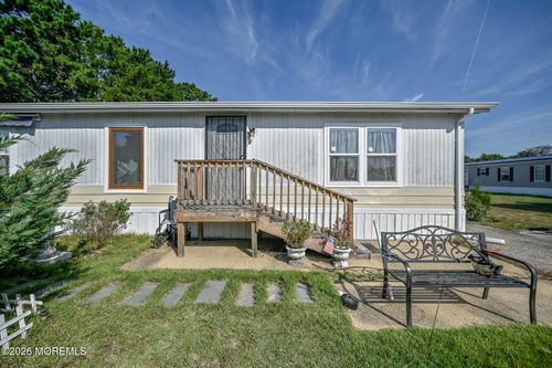 6 Tern Ct, Whiting, NJ, 08759-3719 | Card Image
