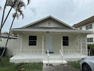 2742 Pierce St, Home with 0 bedrooms, 0 bathrooms and 8 parking in Hollywood FL | Image 3