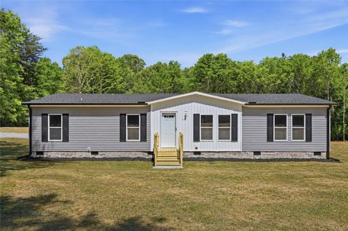 165 B D Johnston Rd, Central, SC, 29630-9572 | Card Image