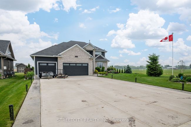 9316 Union Rd, House other with 4 bedrooms, 4 bathrooms and 12 parking in Shedden ON | Image 4
