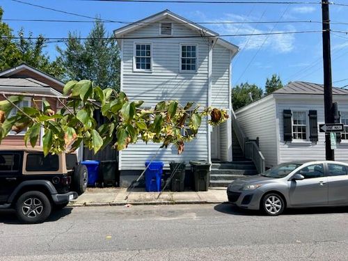 21 Line St, Charleston, SC, 29403-5572 | Card Image