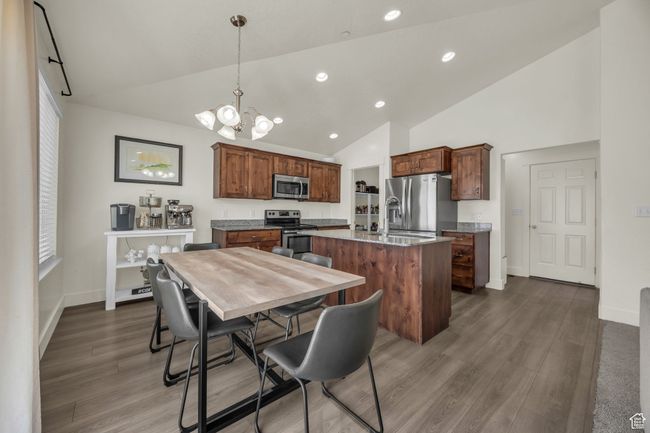 1226 N Horizon View Loop, House other with 5 bedrooms, 3 bathrooms and 4 parking in Elk Ridge UT | Image 9