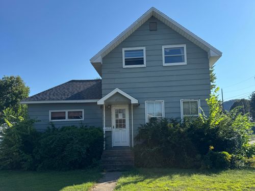 429 11th St W, Winona, MN, 55987 | Card Image