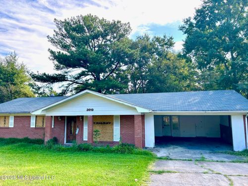 3010 Suncrest Drive, Jackson, MS, 39212 | Card Image