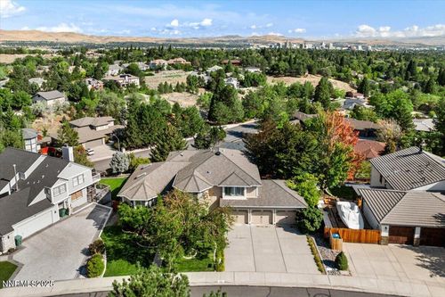 3301 Kingfisher Dr, Reno, NV, 89509-3989 | Card Image