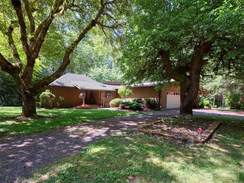 205 Baker Rd, Ariel, WA, 98603-9739 | Card Image
