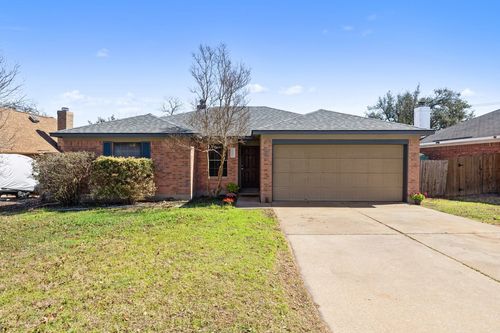 2002 E Gann Hill Dr, Cedar Park, TX, 78613-6034 | Card Image