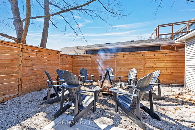 15 Baker St, House other with 4 bedrooms, 2 bathrooms and 4 parking in Wasaga Beach ON | Image 27