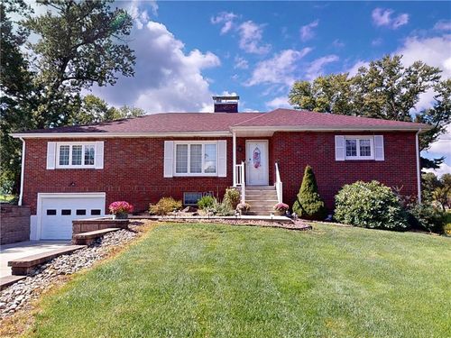 220 Decatur Dr, Butler, PA, 16002-3882 | Card Image