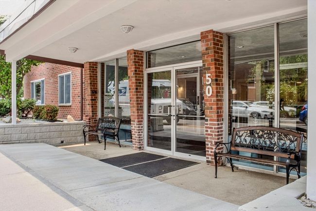 APT-312 - 50 Green St, Condo with 2 bedrooms, 2 bathrooms and 1 parking in Brookline MA | Image 4