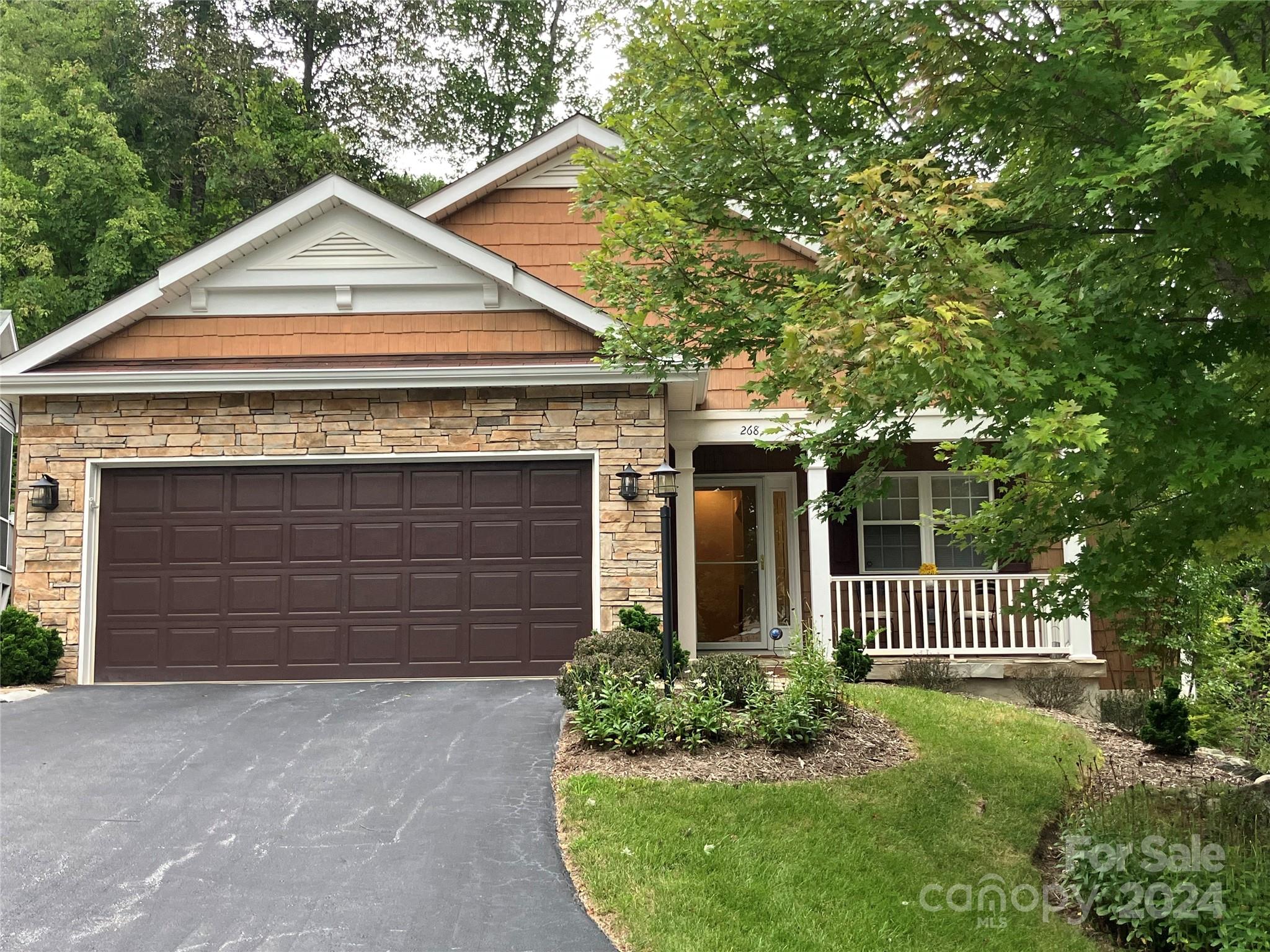 Shaws Creek Farm Rd, Hendersonville, NC 28739
