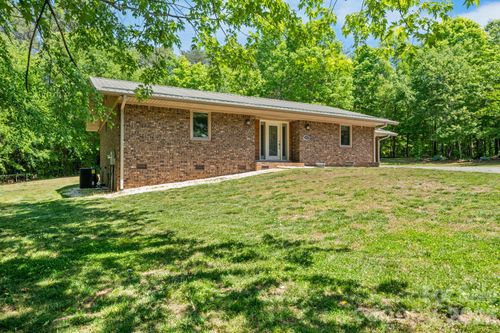 4586 Charlotte St, Conover, NC, 28613-8537 | Card Image