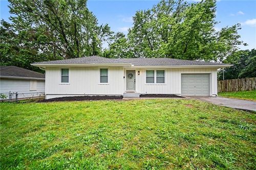 11700 Beacon Ave, Kansas City, MO, 64134-3705 | Card Image