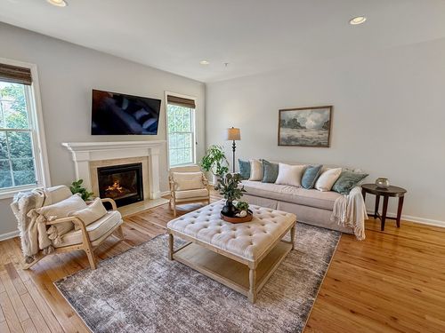 11-11 Crispwater Way, Hopkinton, MA, 01748-2792 | Card Image