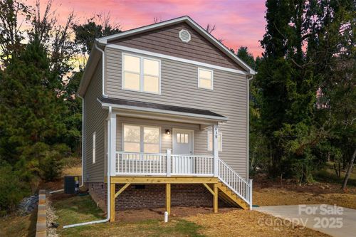 638 Mckee St, Albemarle, NC, 28001-2514 | Card Image