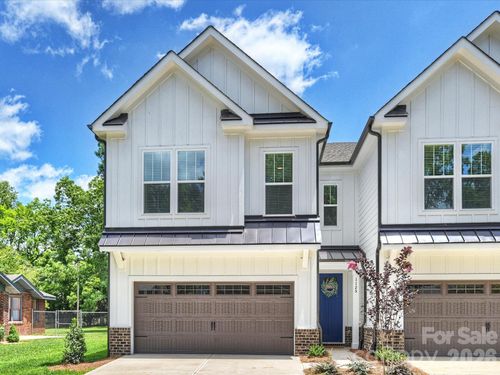 1125 E 35th St, Charlotte, NC, 28205-1614 | Card Image
