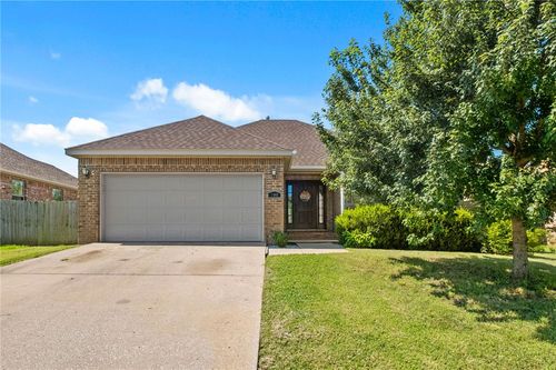 600 W Worchester, Siloam Springs, AR, 72761-8983 | Card Image