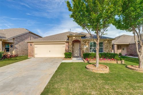 2118 Meadow Park Dr, Princeton, TX, 75407-2639 | Card Image