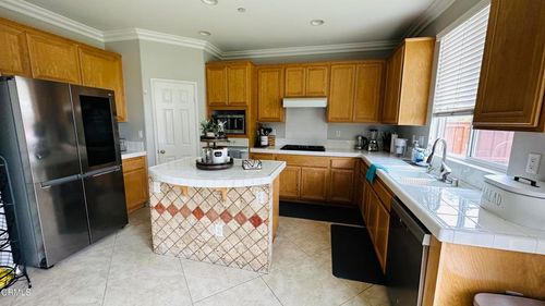 350 Huerta St, Oxnard, CA, 93030 | Card Image