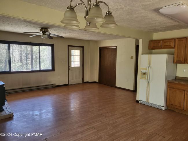 Upper Level Open Living 2 | Image 5