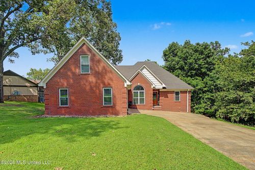 4536 Victoria Dr, Nesbit, MS, 38651-9044 | Card Image