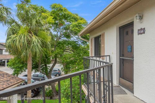 6572 River Run Blvd, Weeki Wachee, FL, 34607-4011 | Card Image