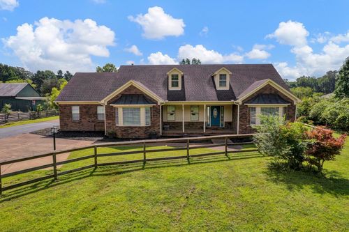 2710 Roland Rd, Arlington, TN, 38002-9710 | Card Image