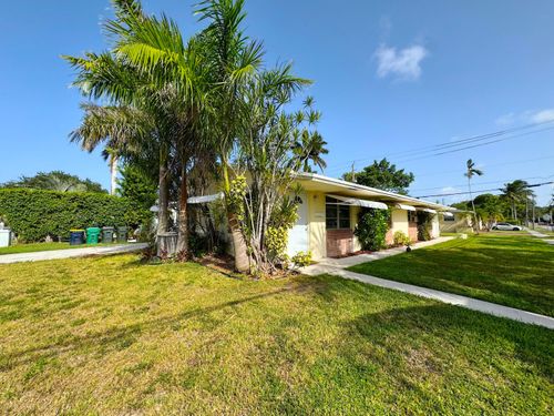 1-202 Se 3rd Ter, Dania Beach, FL, 33004-4130 | Card Image