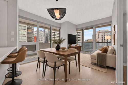 803-2221 Yonge St, Toronto, ON, M4S0B8 | Card Image