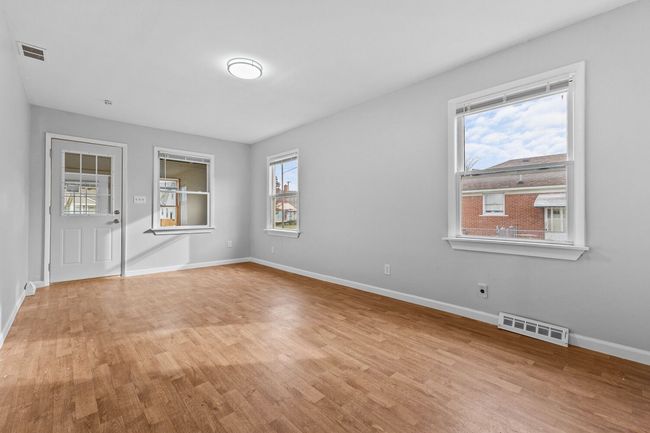 3636 17 Th St, House other with 3 bedrooms, 1 bathrooms and null parking in Wyandotte MI | Image 4