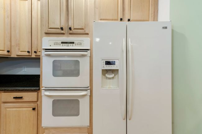 731 E Bluff Ct, Condo with 3 bedrooms, 4 bathrooms and null parking in Rochester Hills MI | Image 14