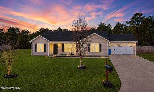603 Cherry Blossom Ln, Richlands, NC, 28574-7466 | Card Image