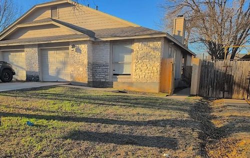 2030 Redwing Way, Round Rock, TX, 78664-7125 | Card Image