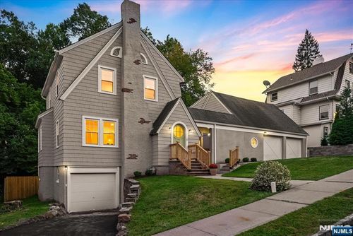 6 Byrne Rd, West Orange, NJ, 07052-4004 | Card Image