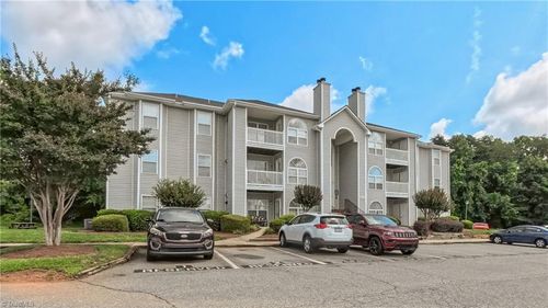 unit-c-5010 Lawndale Dr, Greensboro, NC, 27455-2245 | Card Image