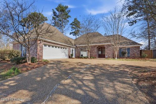 102 Fox Hollow Bnd, Brandon, MS, 39047-9003 | Card Image