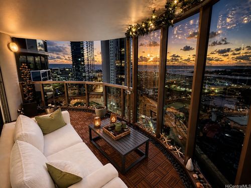 2103-425 South St, Honolulu, HI, 96813-5062 | Card Image