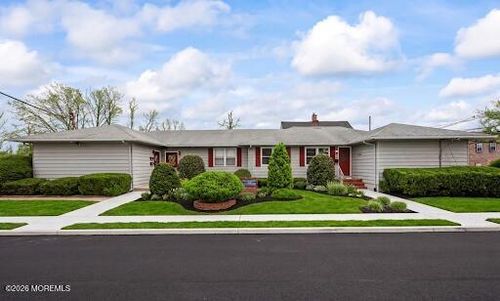 70 Main St, Matawan, NJ, 07747-2642 | Card Image