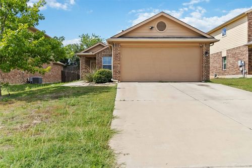 390 Northern Flicker St, Kyle, TX, 78640-2168 | Card Image