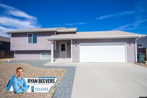 1728 Absaroka Trl, Bar Nunn, WY, 82601-7519 | Card Image