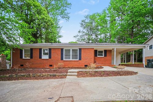 694 Forest St Nw, Concord, NC, 28025-4399 | Card Image