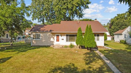 624 1st Ave Nw, New Brighton, MN, 55112-6808 | Card Image