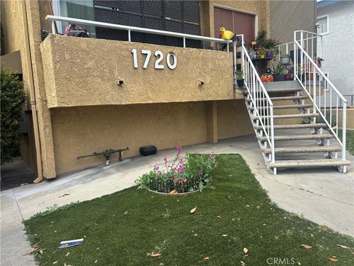 1720 Peyton Ave, Burbank, CA, 91504-3679 | Card Image