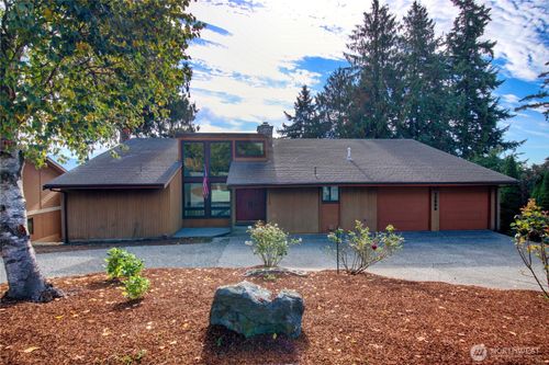 12509 Patricia Ln, Burlington, WA, 98233-2784 | Card Image