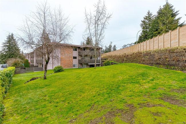 211 - 130 Sunningdale Rd E, Condo with 2 bedrooms, 1 bathrooms and 31 parking in Qualicum Beach BC | Image 30