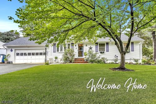 202 Runyon Ave, Piscataway, NJ, 08854-4617 | Card Image