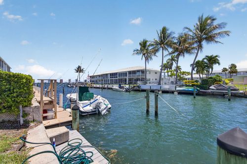 202-110 Wettaw Ln, North Palm Beach, FL, 33408-5704 | Card Image
