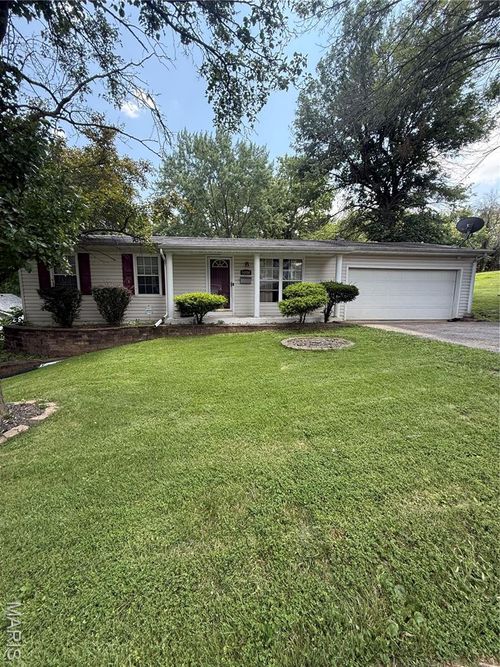 5206 Ville Rosa Ln, Hazelwood, MO, 63042-1622 | Card Image